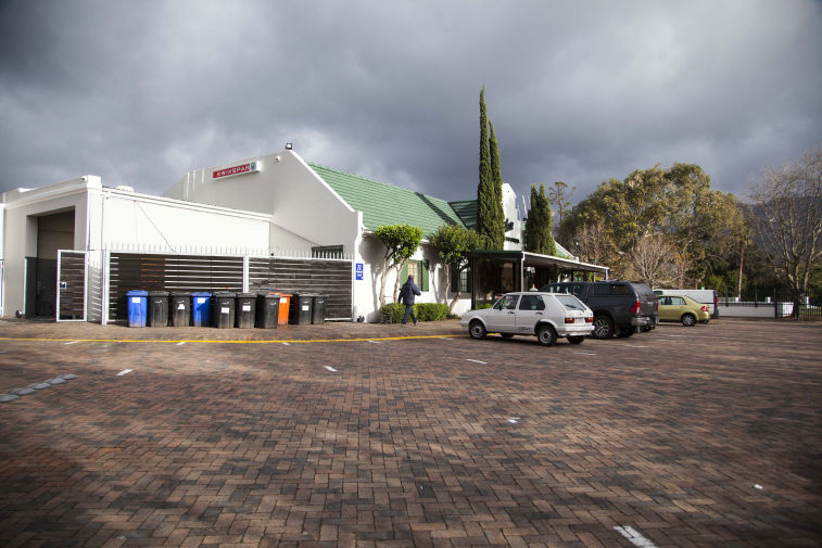 Indawo Img 3872a.jpg