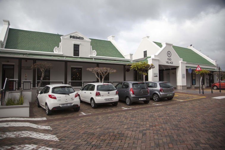 Indawo Img 3877a.jpg